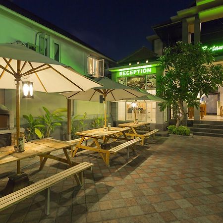 Kubal Bed And Living Hotel Seminyak  Exterior photo