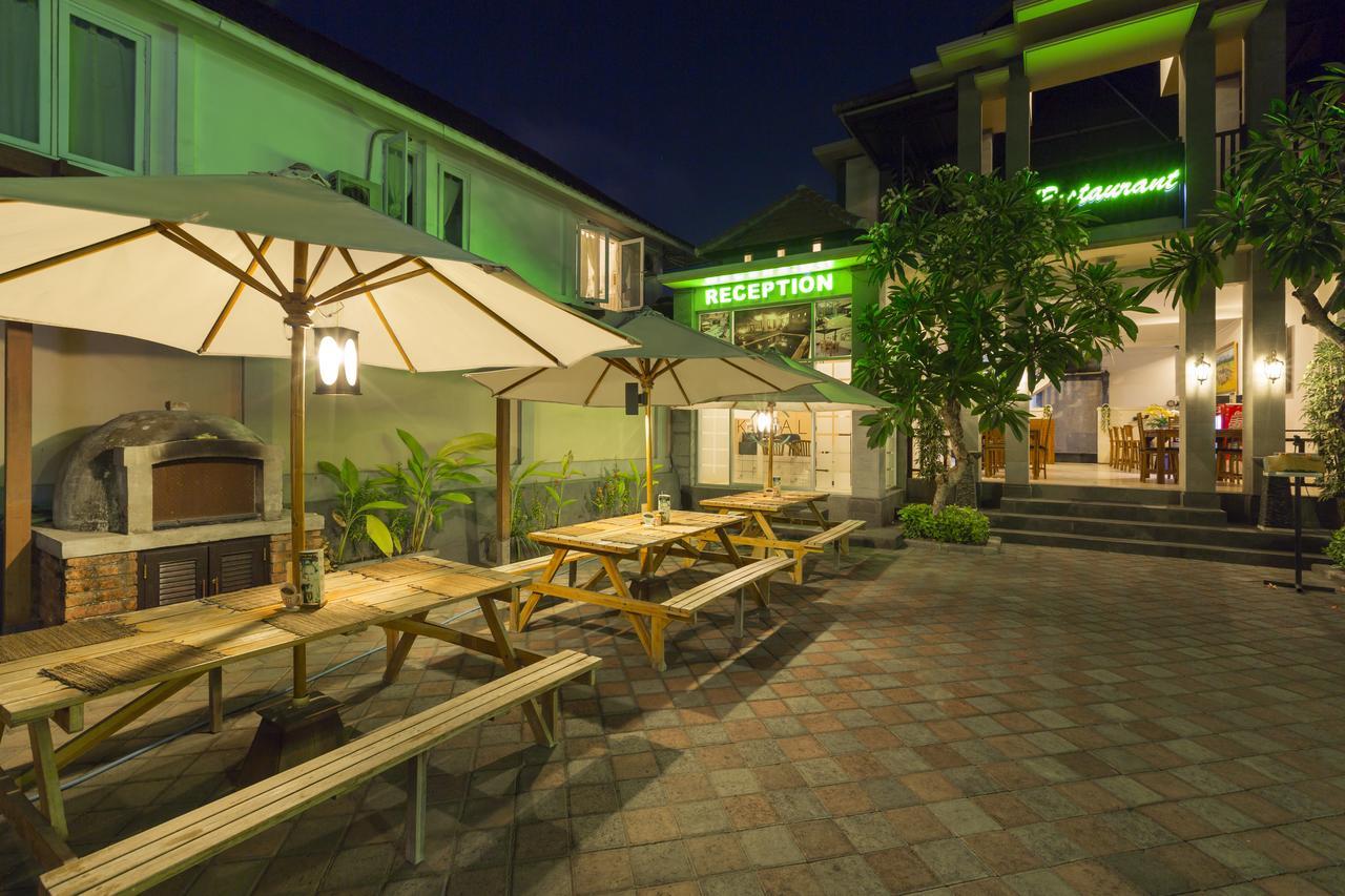 Kubal Bed And Living Hotel Seminyak  Exterior photo